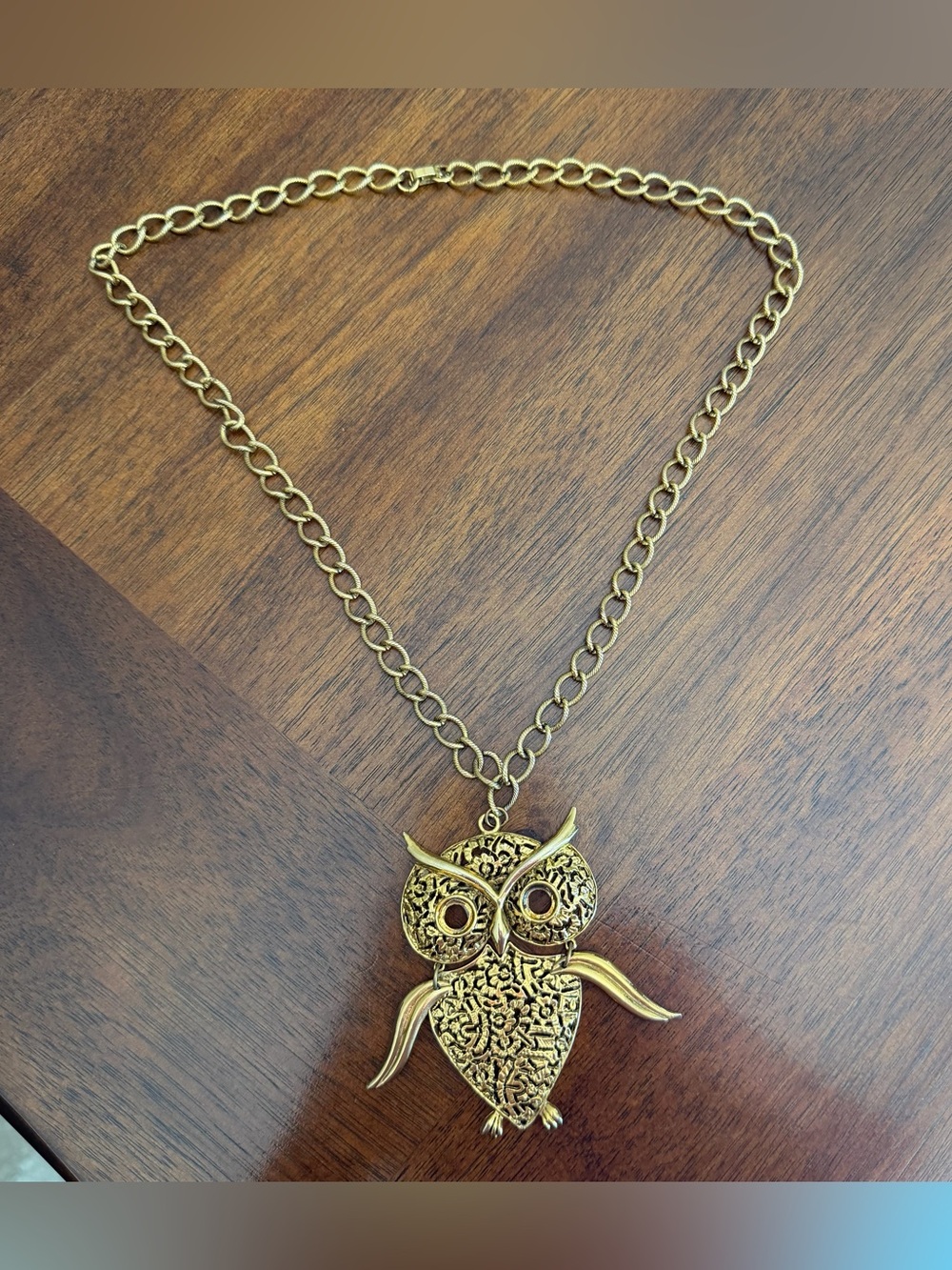 Vintage ART Owl Necklace 30” Gold Tone Articulated Pendant 1970s Statement - Picture 5 of 8
